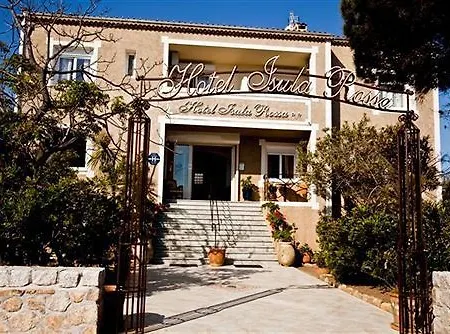伊苏拉洛萨酒店 2* LʼÎle-Rousse