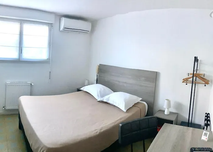Otel L'isula Rossa