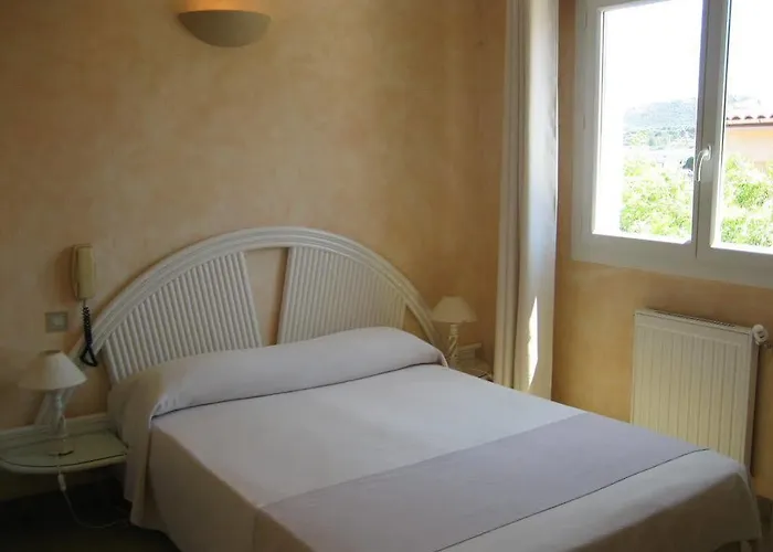 L'isula Rossa Otel