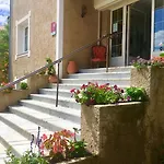 Hotel L'isula Rossa LʼÎle-Rousse