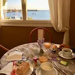 L'isula Rossa LʼÎle-Rousse