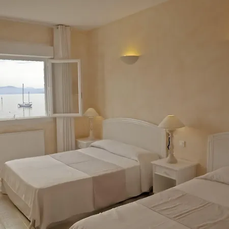 Hotel L'isula Rossa LʼÎle-Rousse
