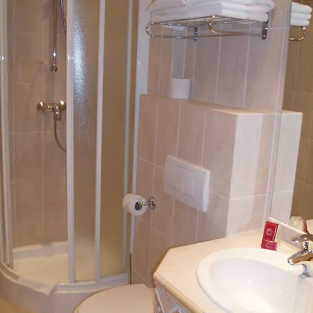 Отель L'isula Rossa 2*