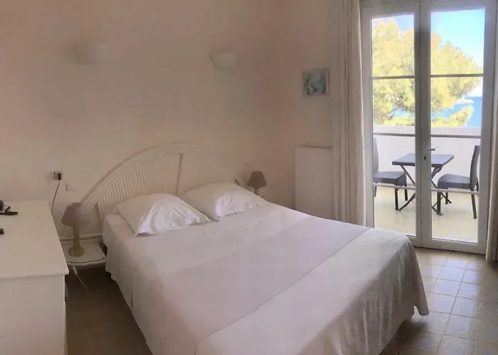 L'isula Rossa Hotel 2*